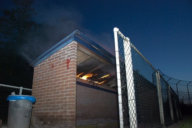 2011/105/GB 20110504a 007 Buitenbrand dugout Badhoevedorp.jpg